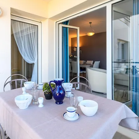 D'automne By Interhome דירה ארסשון